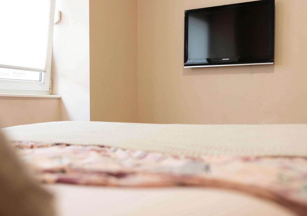 Apartment Teatar Tuzla Esterno foto